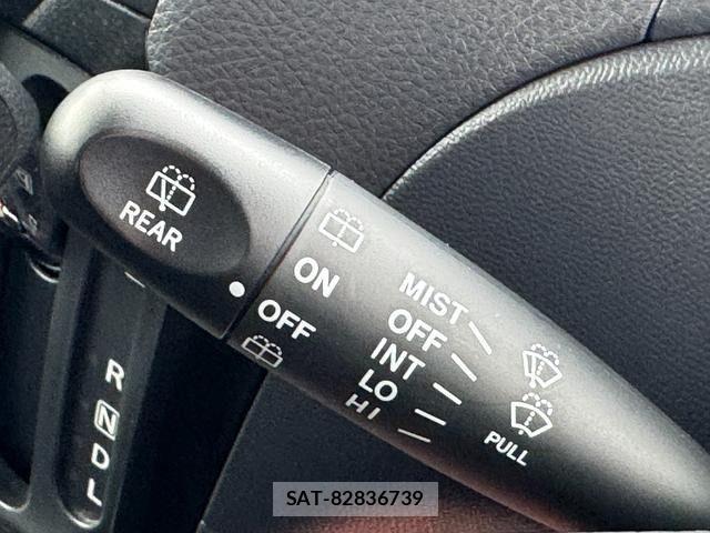Suzuki PALETTE 2013-02 7393503-15