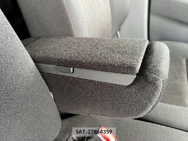 Suzuki PALETTE 2010-04 7562611-21