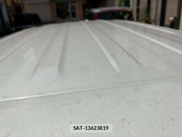Suzuki PALETTE 2012-01 8372033-8