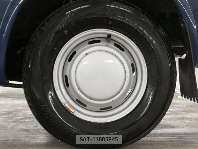 Nissan PAO 1990-02 7021220-10