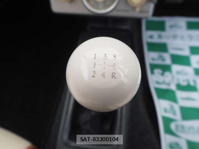 Nissan PAO 1990-04 8209483-2