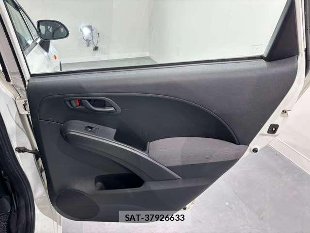 Honda e 2007-12 6527131-28