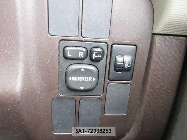 Toyota PASSO 2012-06 1056267-6