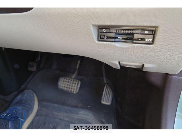 Toyota PASSO 2014-06 1073753-24