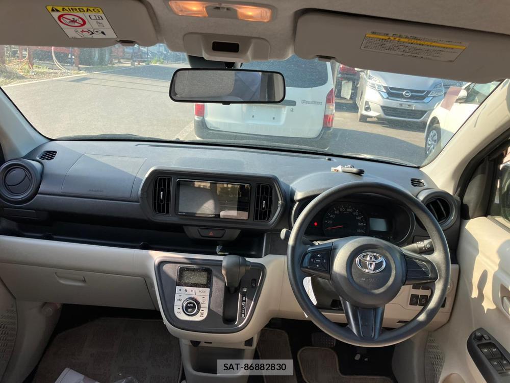 Toyota PASSO 2018-08 1300109-12