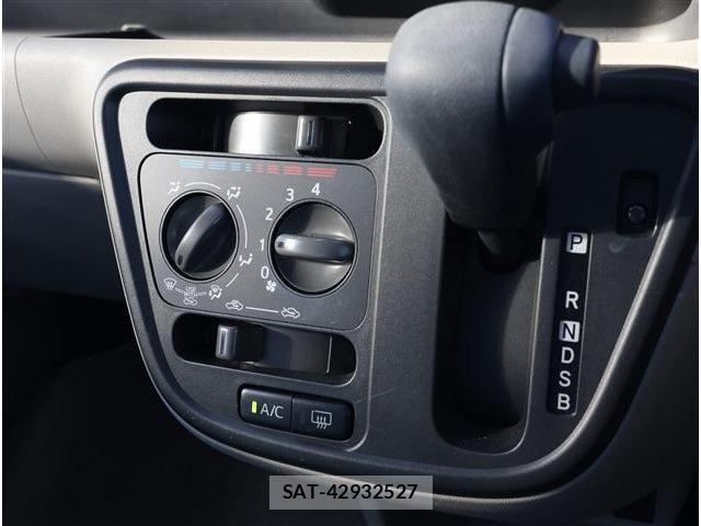 Toyota PASSO 2019-01 3383156-7