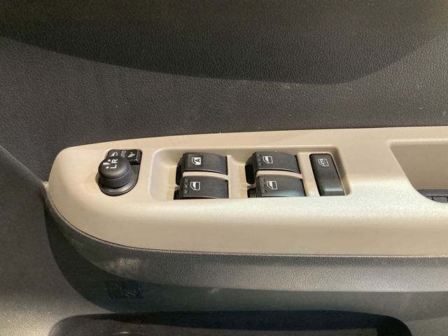 Toyota PASSO 2018-02 3679756-28