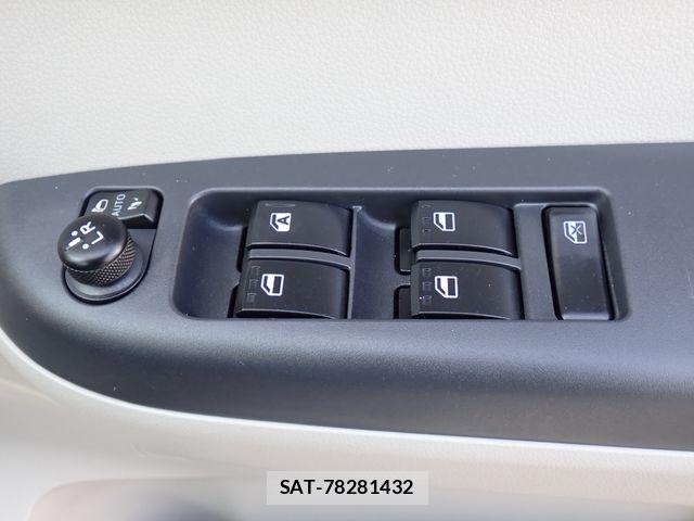 Toyota PASSO 2022-05 6015851-11