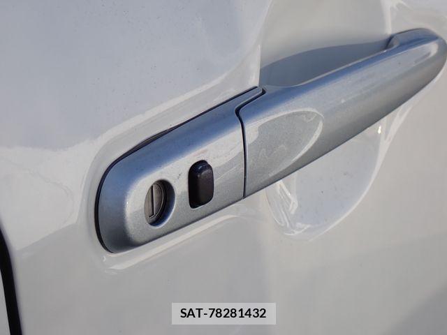 Toyota PASSO 2022-05 6015851-17