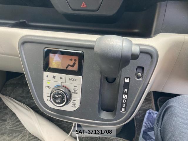 Toyota PASSO 2018-08 6501811-22