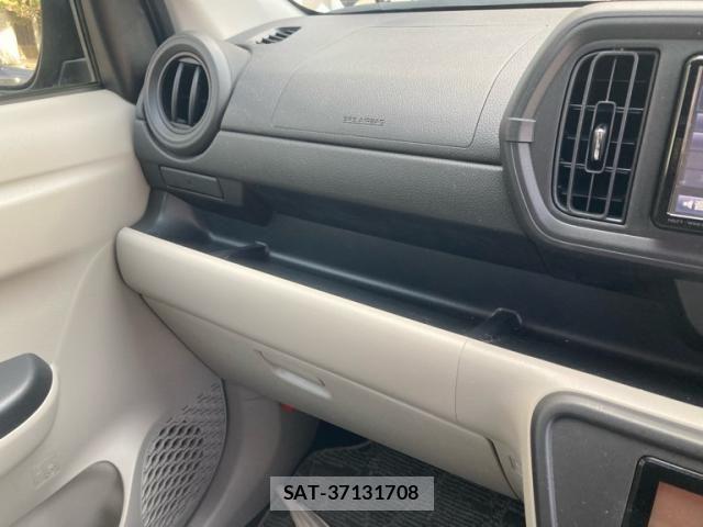 Toyota PASSO 2018-08 6501811-23