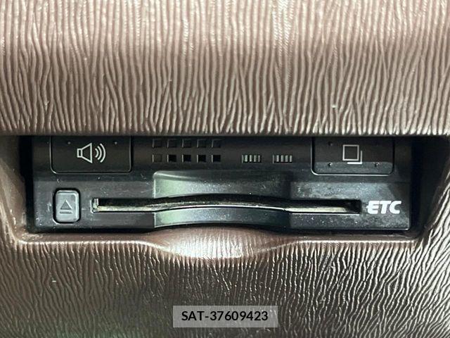Toyota PASSO 2012-02 6911048-4