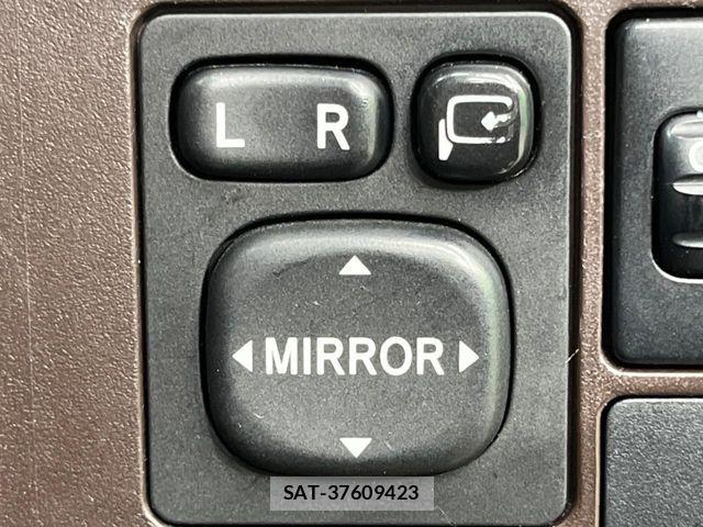 Toyota PASSO 2012-02 6911048-6