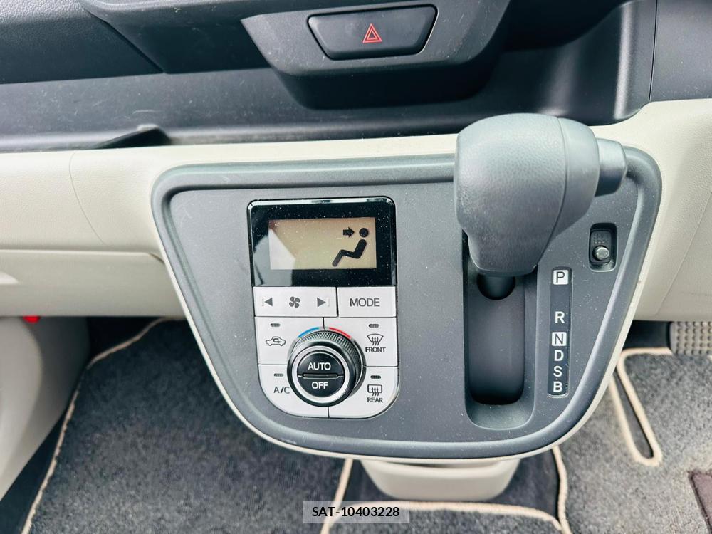 Toyota PASSO 2019-12 6911043-19