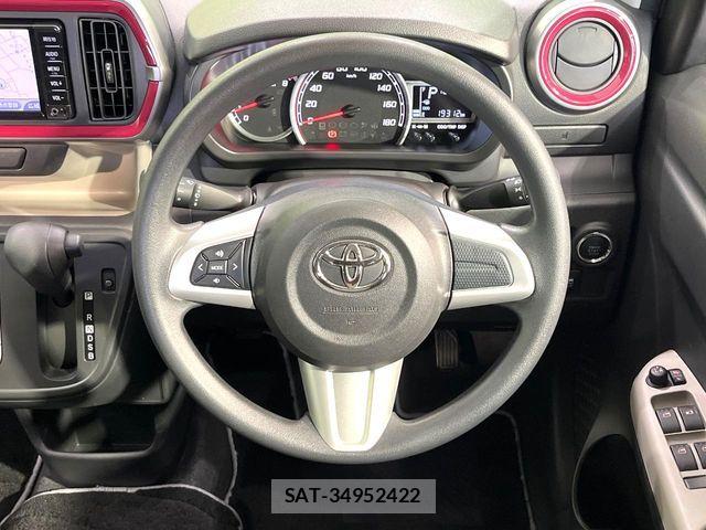 Toyota PASSO 2018-08 7215601-10