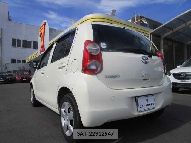 Toyota PASSO 2010-11 7223408-9