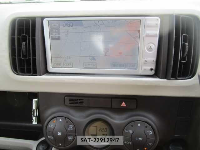 Toyota PASSO 2010-11 7223408-18