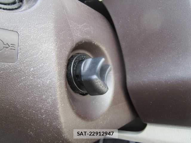 Toyota PASSO 2010-11 7223408-23