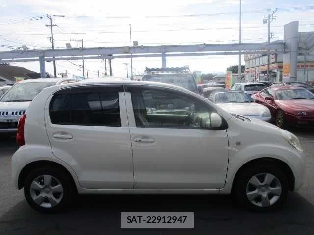 Toyota PASSO 2010-11 7223408-6