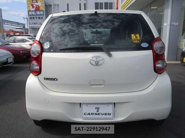 Toyota PASSO 2010-11 7223408-8