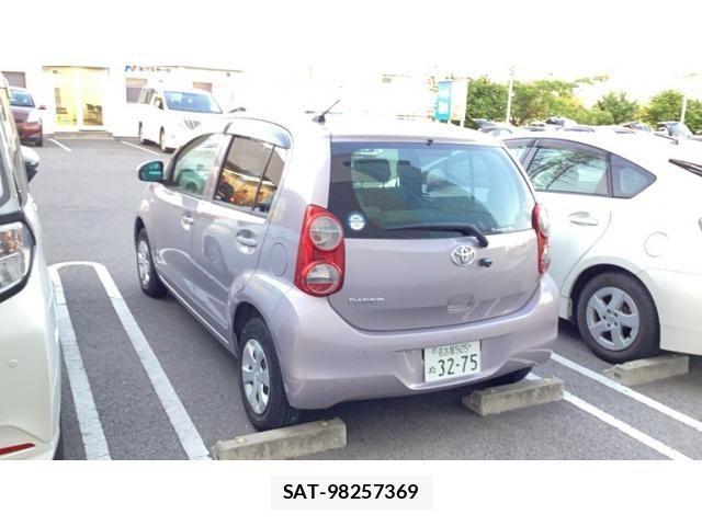 Toyota PASSO 2011-07 7218020-1