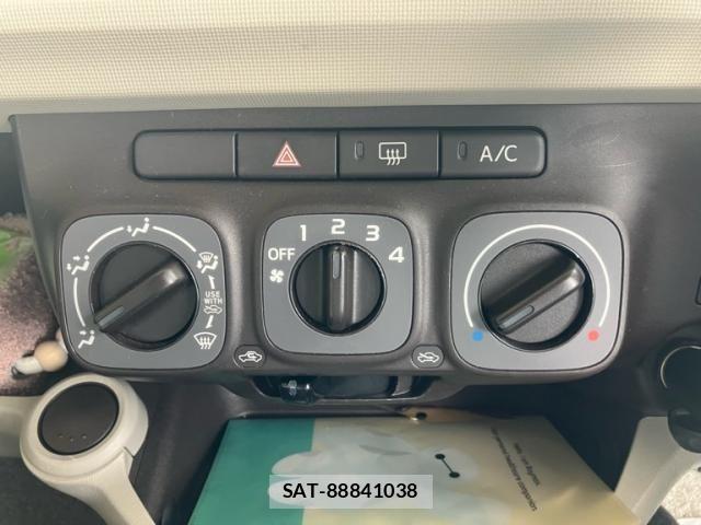 Toyota PASSO 2012-07 7217978-21