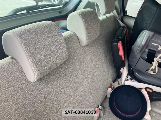 Toyota PASSO 2012-07 7217978-25