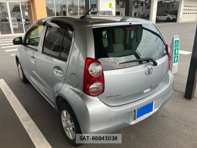 Toyota PASSO 2012-07 7217978-6