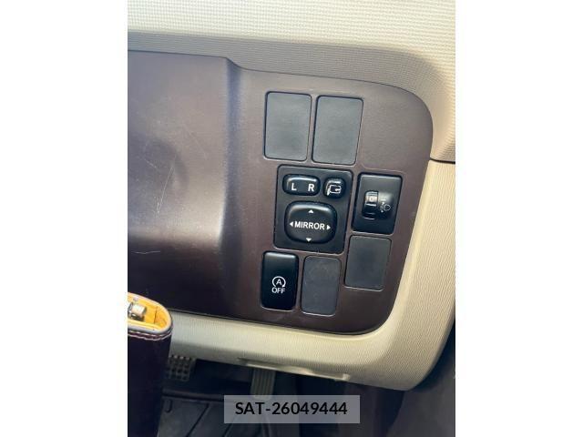 Toyota PASSO 2015-07 7223418-16