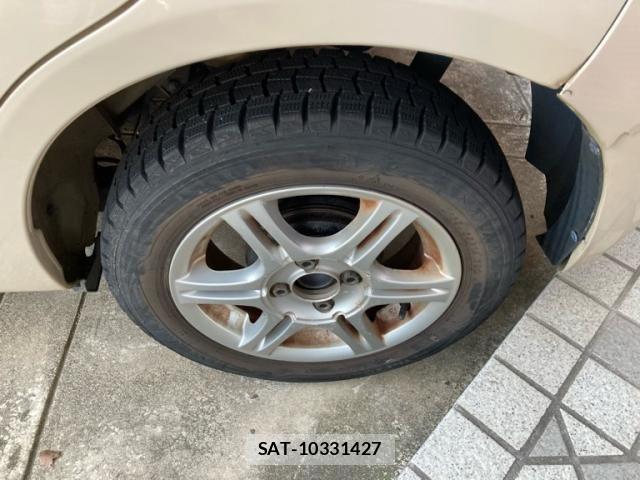 Toyota PASSO 2015-03 7218495-6