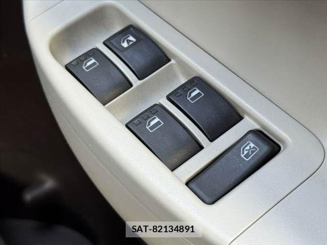 Toyota PASSO 2011-08 7223409-24