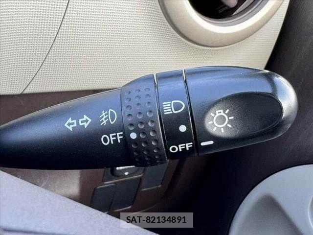 Toyota PASSO 2011-08 7223409-6