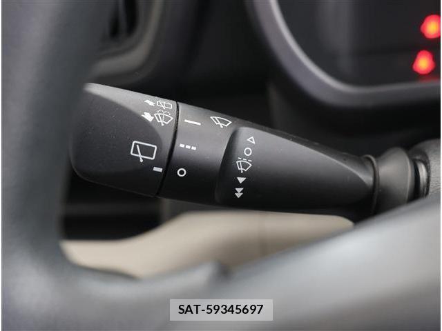 Toyota PASSO 2020-07 7215951-25