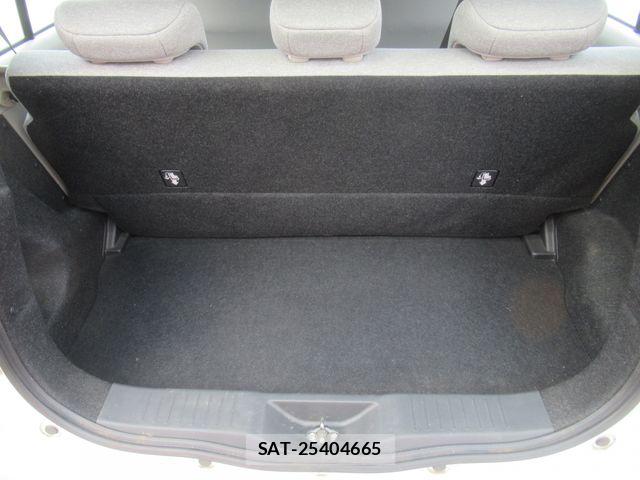 Toyota PASSO 2017-08 7251887-9