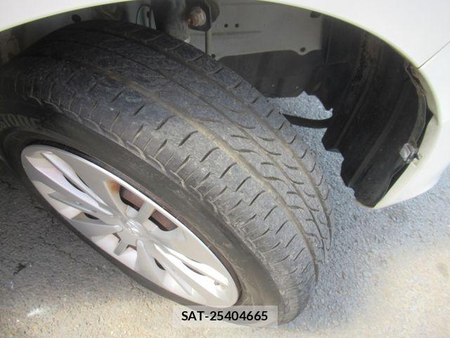 Toyota PASSO 2017-08 7251887-15