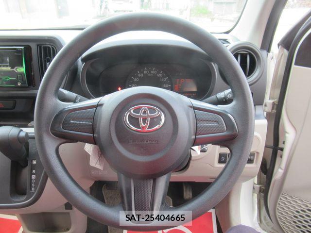 Toyota PASSO 2017-08 7251887-17