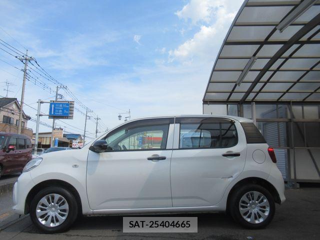 Toyota PASSO 2017-08 7251887-4