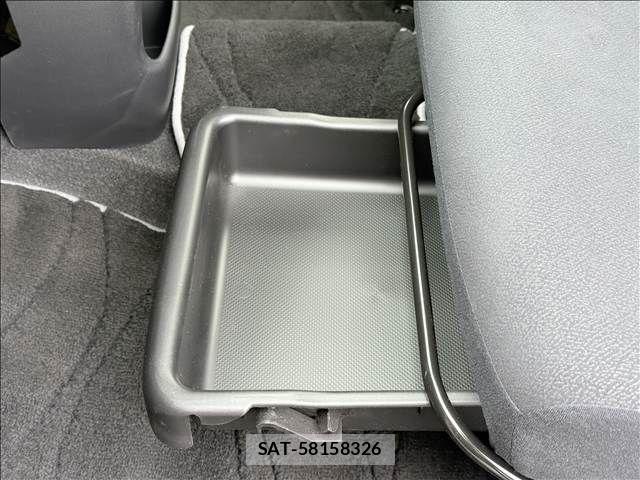 Toyota PASSO 2018-10 7329259-16