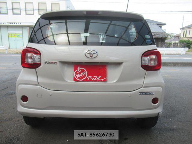 Toyota PASSO 2017-08 7329267-12
