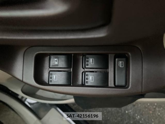 Toyota PASSO 2011-08 7359268-10