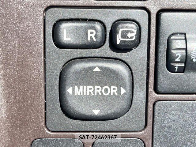 Toyota PASSO 2011-11 7359272-3