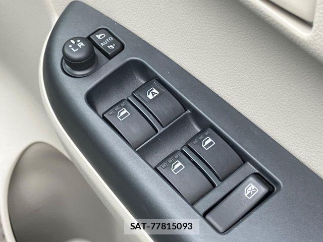 Toyota PASSO 2017-11 7393518-7