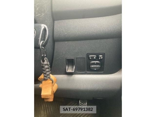 Toyota PASSO 2009-11 7393521-17