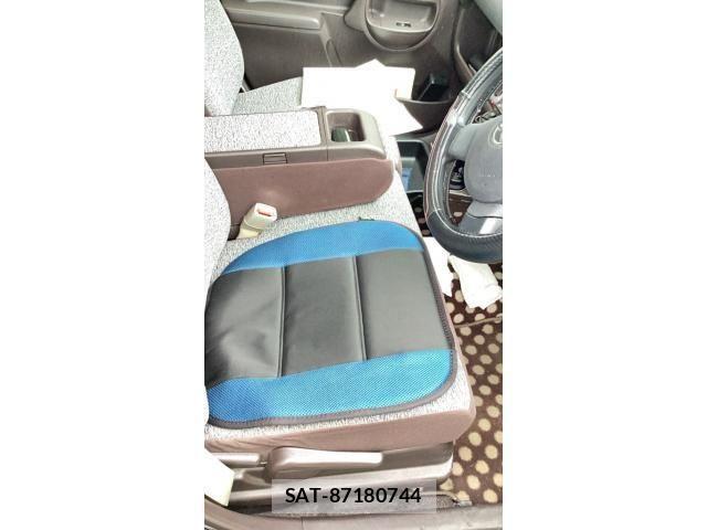 Toyota PASSO 2013-06 7456720-8