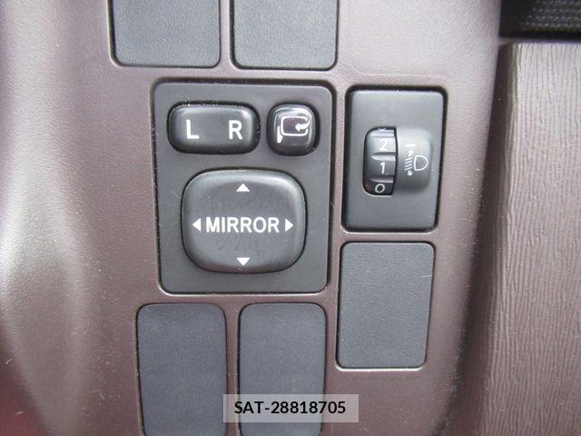 Toyota PASSO 2013-07 7619133-21
