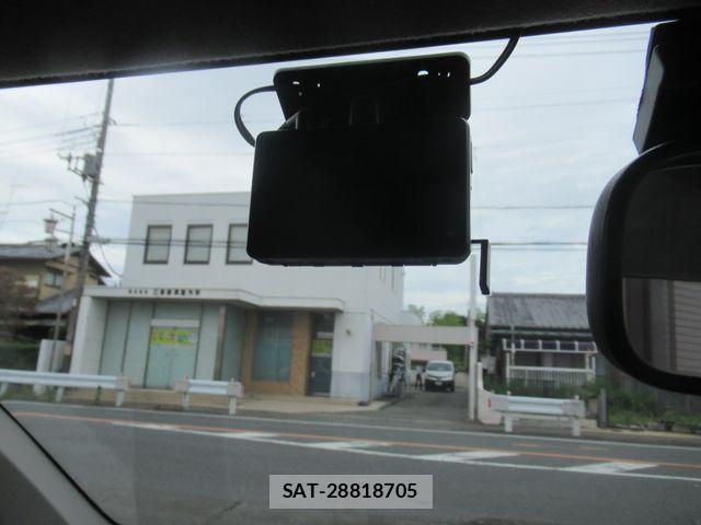Toyota PASSO 2013-07 7619133-23