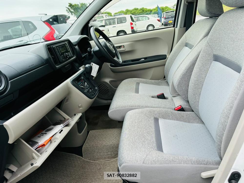 Toyota PASSO 2020-05 7496369-10