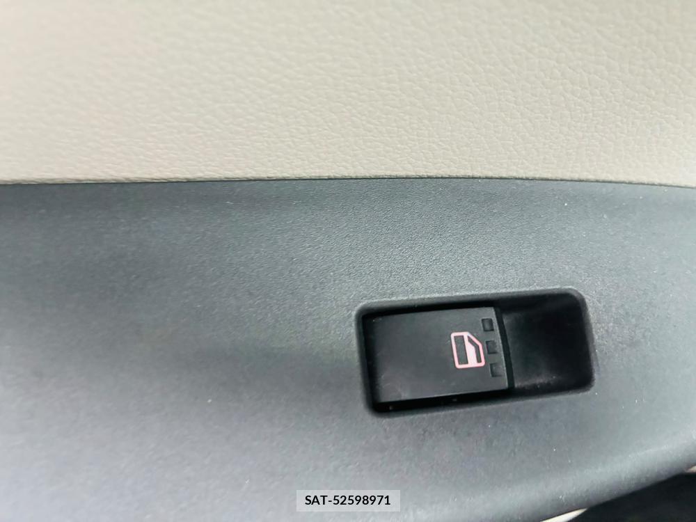 Toyota PASSO 2019-04 7408218-23