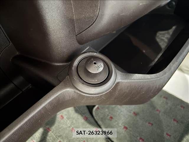 Toyota PASSO 2015-11 7727075-24