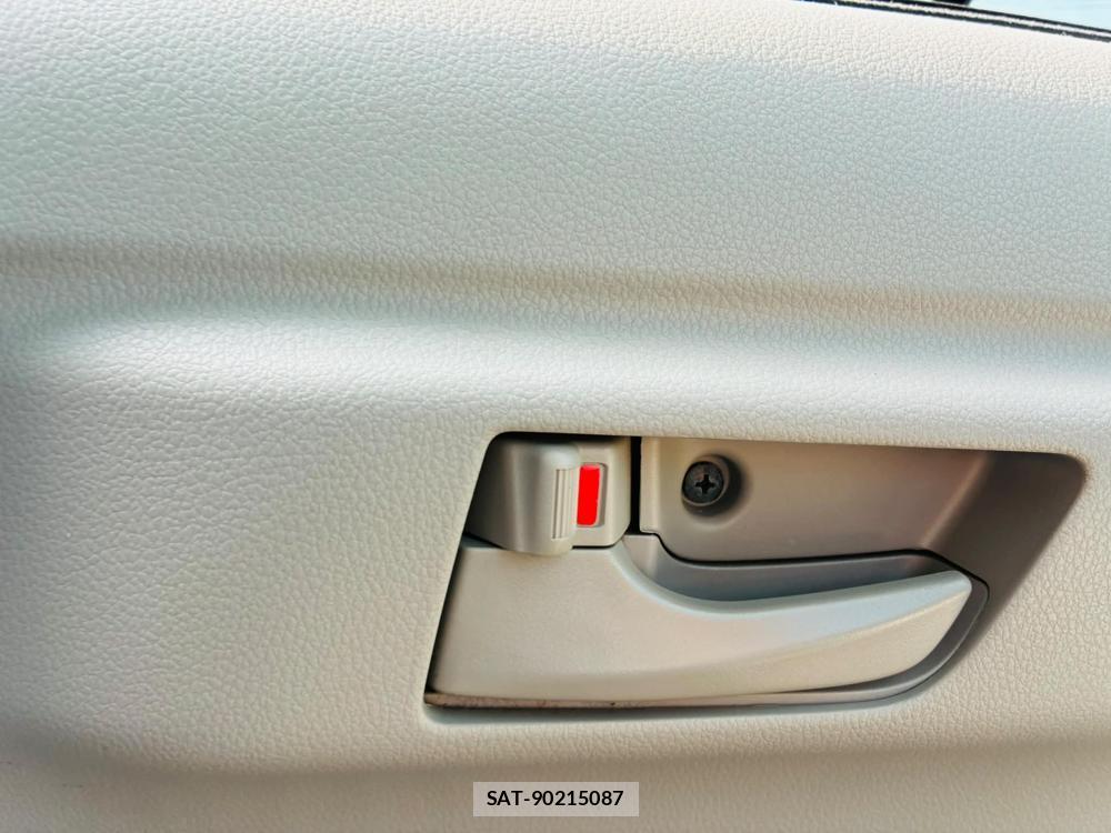 Toyota PASSO 2019-06 7605452-22